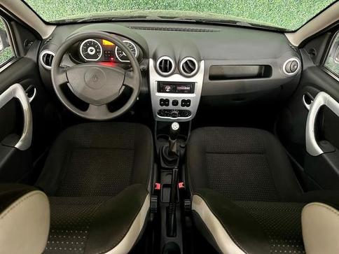 RENAULT SANDERO STEPWAY