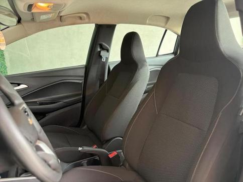 CHEVROLET ONIX PLUS 10MT LT2