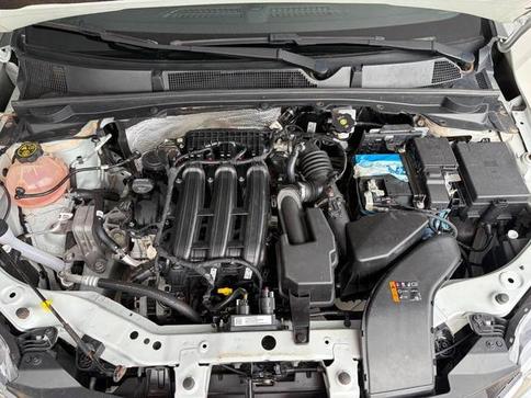 CHEVROLET ONIX PLUS 10MT LT2