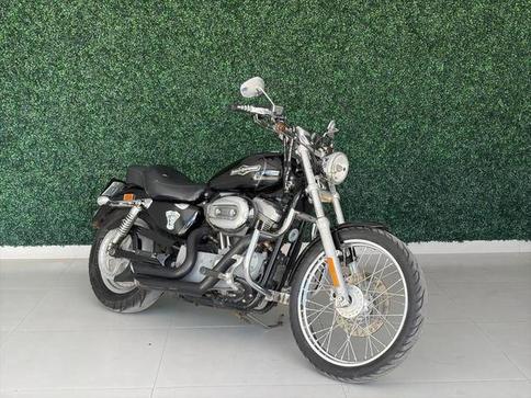 HARLEY-DAVIDSON XL 883 C