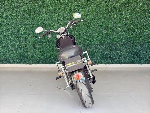 HARLEY-DAVIDSON XL 883 C