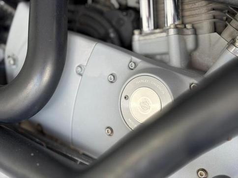 HARLEY-DAVIDSON XL 883 C