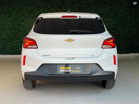 CHEVROLET ONIX 10MT LT2