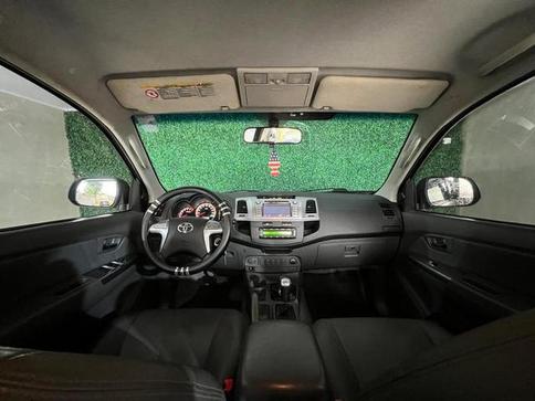 TOYOTA HILUX CD4X4 SRV