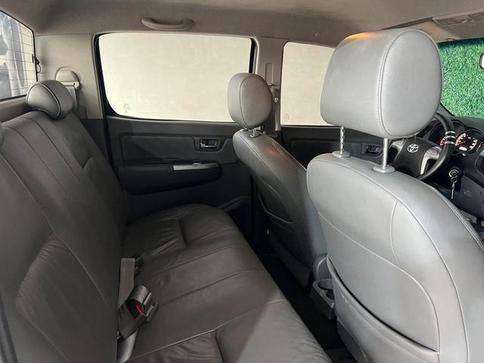 TOYOTA HILUX CD4X4 SRV