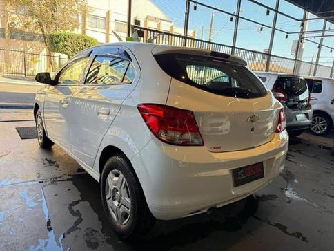 CHEVROLET ONIX 1.0MT LS