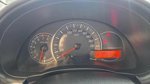 NISSAN MARCH 16SL CVT