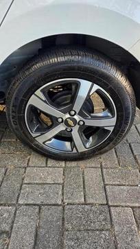 CHEVROLET ONIX 1.0MT LT