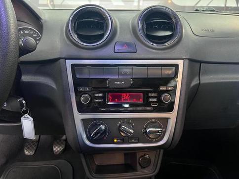 VOLKSWAGEN VOYAGE CL MB