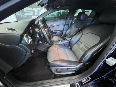 MERCEDES-BENZ GLA200