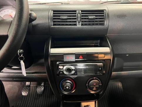 VOLKSWAGEN FOX 1.0