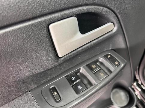 VOLKSWAGEN FOX 1.0
