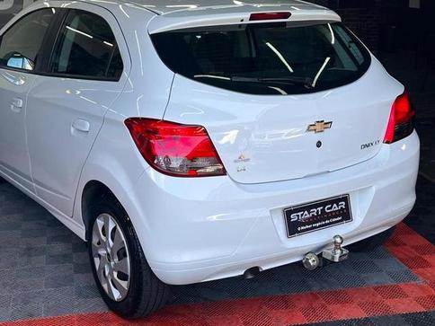 CHEVROLET ONIX 1.4MT LT