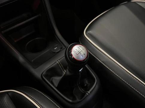VOLKSWAGEN UP CROSS MDV