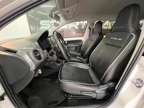 VOLKSWAGEN UP CROSS MDV