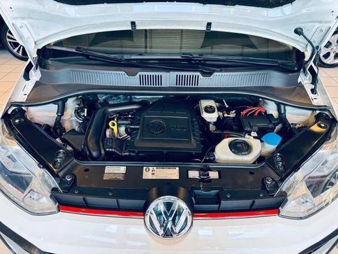 VOLKSWAGEN UP CROSS TSI