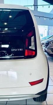 VOLKSWAGEN UP CROSS TSI