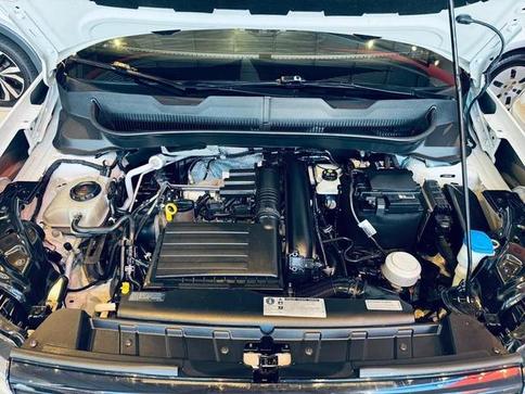 VOLKSWAGEN T CROSS HL TSI AE