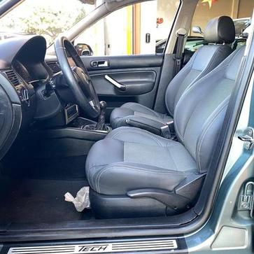 VOLKSWAGEN GOLF 1.6 TECH