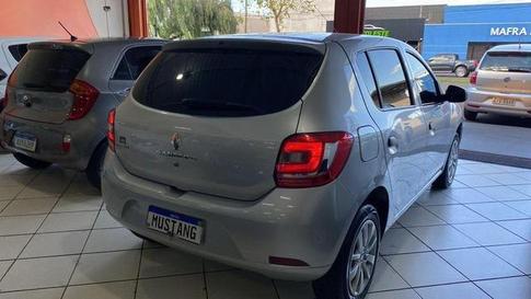 RENAULT SANDERO AUTH 10