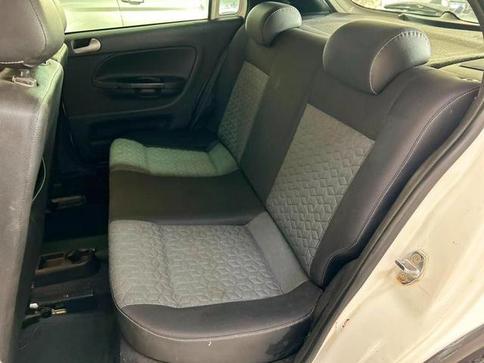 VOLKSWAGEN NOVO GOL 1.0 TRACK