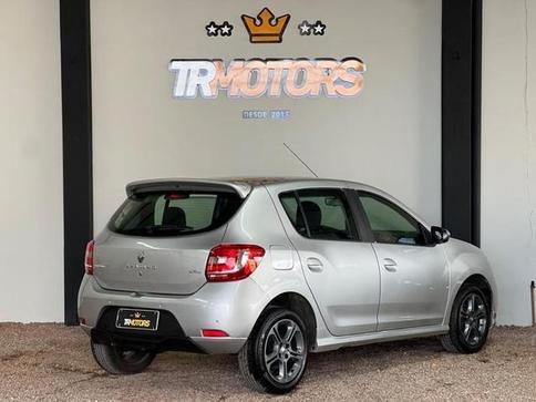 RENAULT SANDERO 16GTLINE