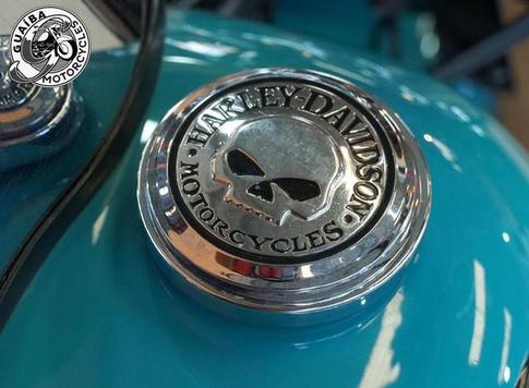 HARLEY-DAVIDSON ROAD KING CUSTOM