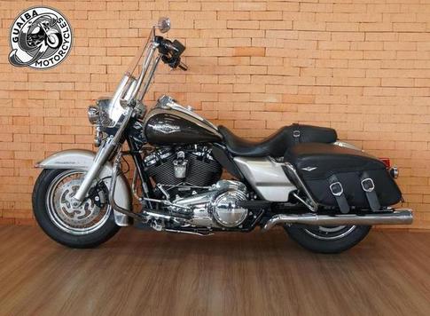 HARLEY-DAVIDSON ROAD KING CLASSIC FLHRC