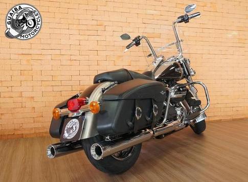 HARLEY-DAVIDSON ROAD KING CLASSIC FLHRC