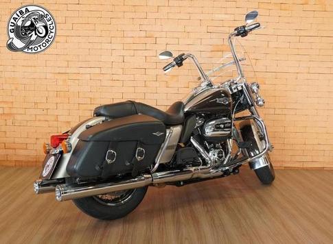 HARLEY-DAVIDSON ROAD KING CLASSIC FLHRC