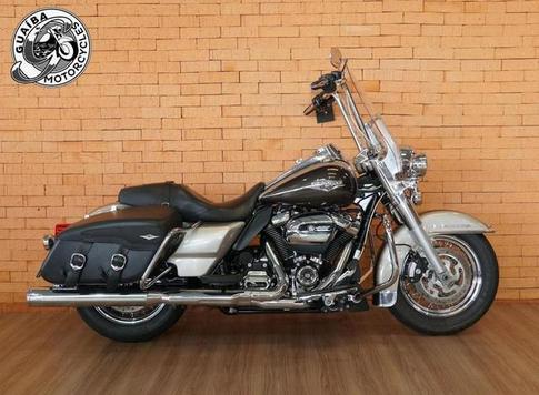 HARLEY-DAVIDSON ROAD KING CLASSIC FLHRC