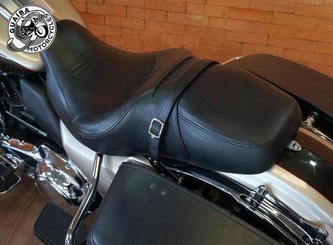 HARLEY-DAVIDSON ROAD KING CLASSIC FLHRC