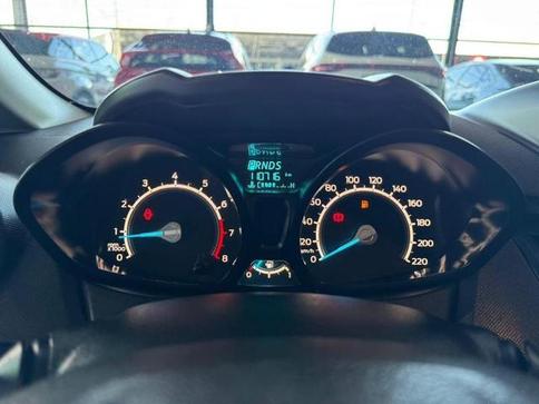 FORD FIESTA 16SE AT