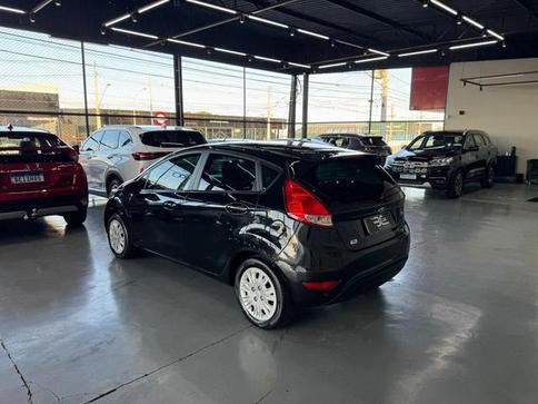 FORD FIESTA 16SE AT