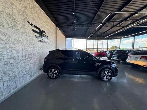 VOLKSWAGEN T CROSS TSI AD
