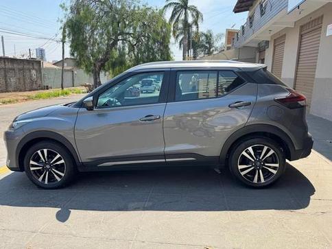 NISSAN KICKS EXCLUSI CVT