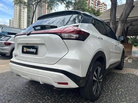 NISSAN KICKS ADVANCE CVT