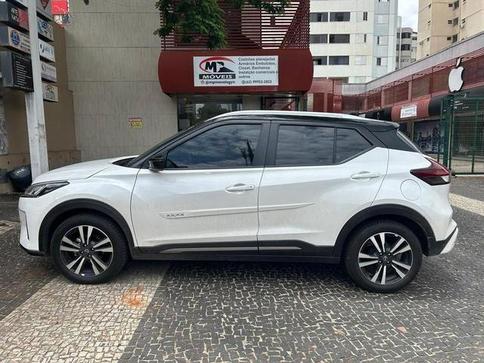NISSAN KICKS ADVANCE CVT