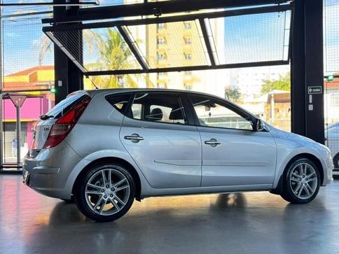 Renault Sandero dyna 16r - foto 18