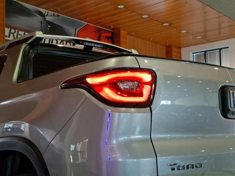 FIAT TORO VOLCANO 1.3 T270 4X2 FLEX AUT.