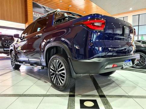 FIAT TORO RANCH AT9 4X4