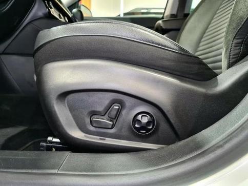 JEEP COMMANDER LIMITED TD380 4X4 TURBO DIESEL