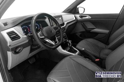 VOLKSWAGEN T-CROSS 1.0 200 TSI TOTAL FLEX COMFORTLINE AUTOM�TICO