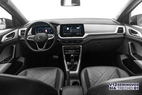 VOLKSWAGEN T-CROSS 1.0 200 TSI TOTAL FLEX COMFORTLINE AUTOM�TICO