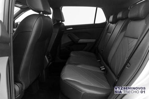 VOLKSWAGEN T-CROSS 1.0 200 TSI TOTAL FLEX COMFORTLINE AUTOM�TICO