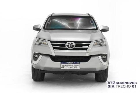 TOYOTA HILUX SW4 2.8 SRX 4X4 7 LUGARES 16V TURBO INTERCOOLER DIESEL 4P AUTOM�TICO