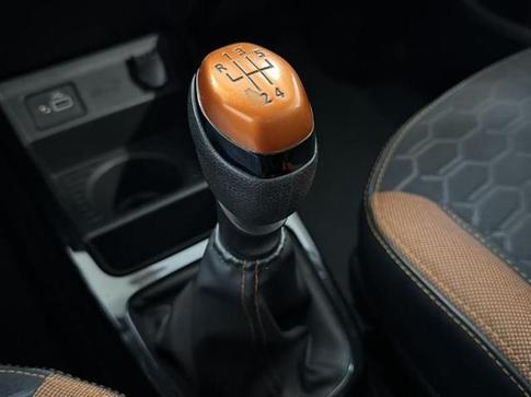 RENAULT KWID 1.0 12V SCE FLEX OUTSIDER MANUAL