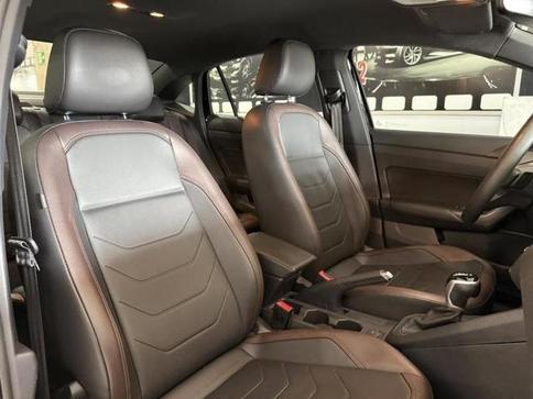 VOLKSWAGEN VIRTUS 1.0 200 TSI HIGHLINE AUTOM�TICO