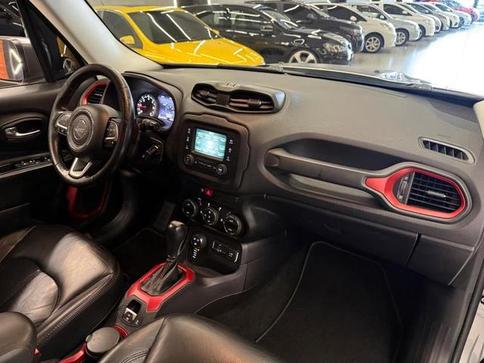 JEEP RENEGADE THAWK AT D