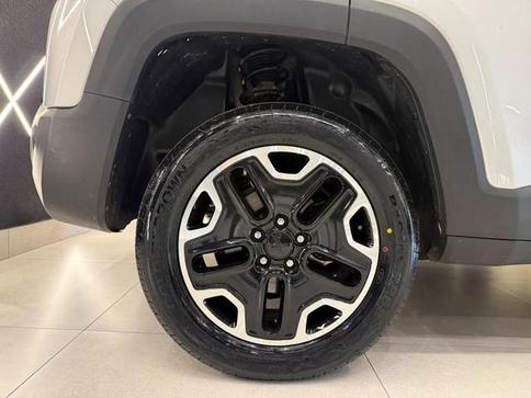 JEEP RENEGADE THAWK AT D
